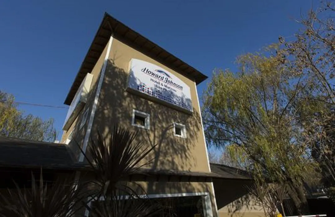 Howard Johnson Marinas & Resort-1